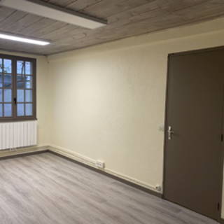 Bureau privé 32 m² 4 postes Location bureau Rue de l'Oise Jouy-le-Moutier 95280 - photo 4